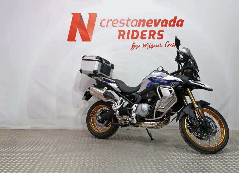 Imagen de VOGE 900 DSX A2