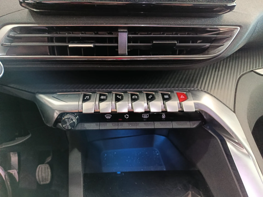 Imagen de Peugeot 3008
