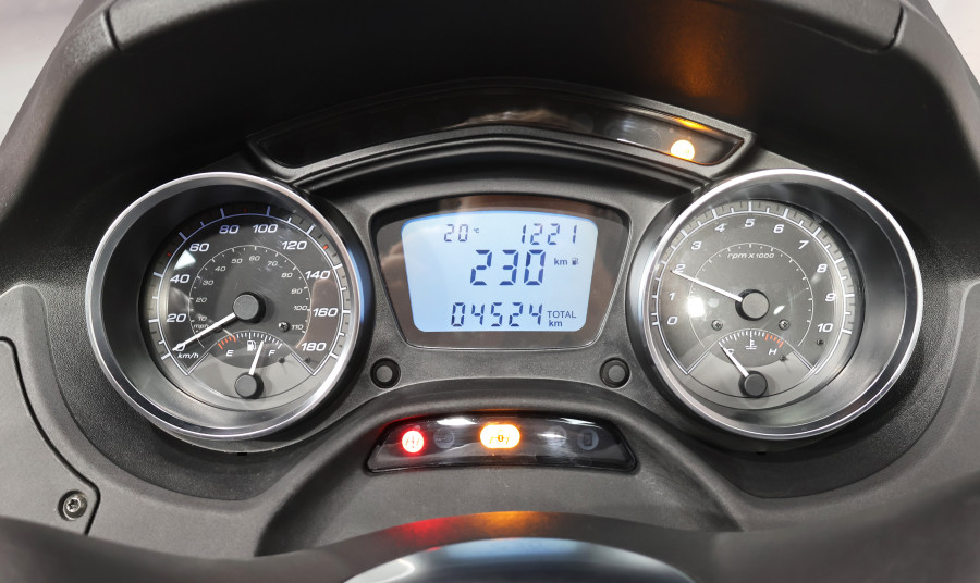 Imagen 2 de Piaggio MP3 400 HPE Gasolina 35 CV
