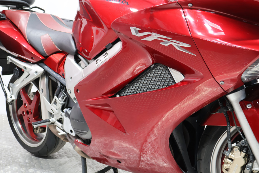 Imagen 12 de Honda VFR 800 ABS Gasolina 102 CV