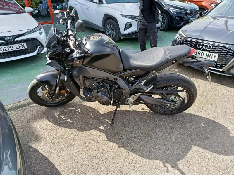 Imagen de Yamaha MT 09 A2