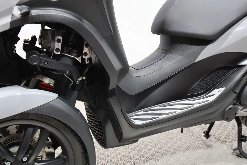 Imagen de Piaggio 300 HPE