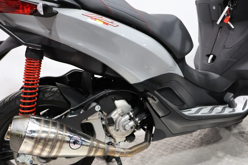Imagen de Piaggio 300 HPE