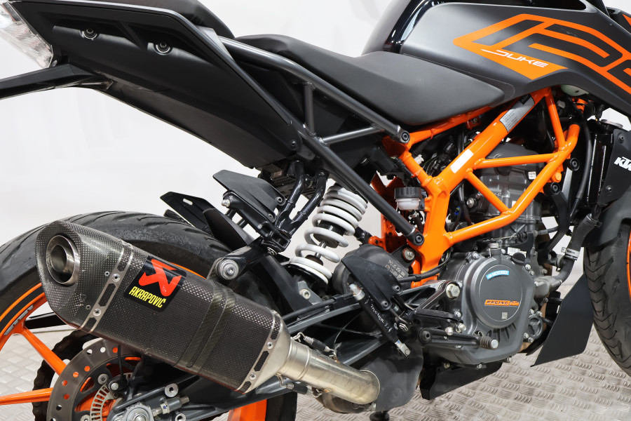 Imagen 15 de Ktm 125 DUKE Gasolina 15 CV