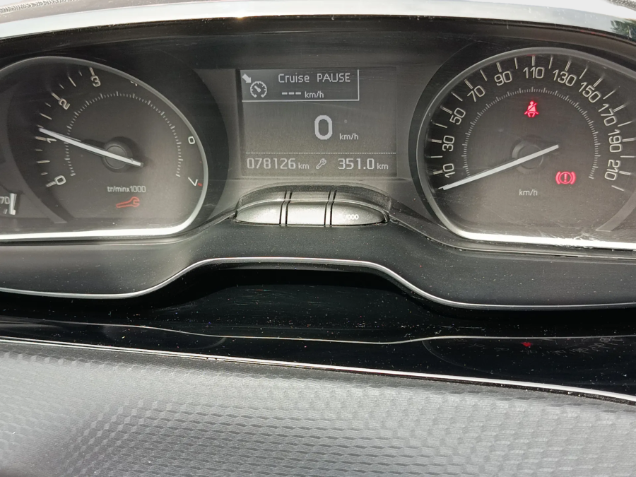 Imagen de Peugeot 208
