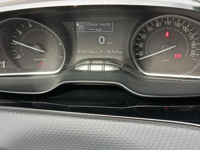 Imagen de Peugeot 208
