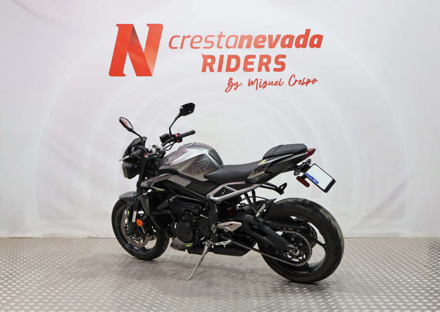 Imagen 10 de Triumph STREET TRIPLE R Gasolina 120 CV