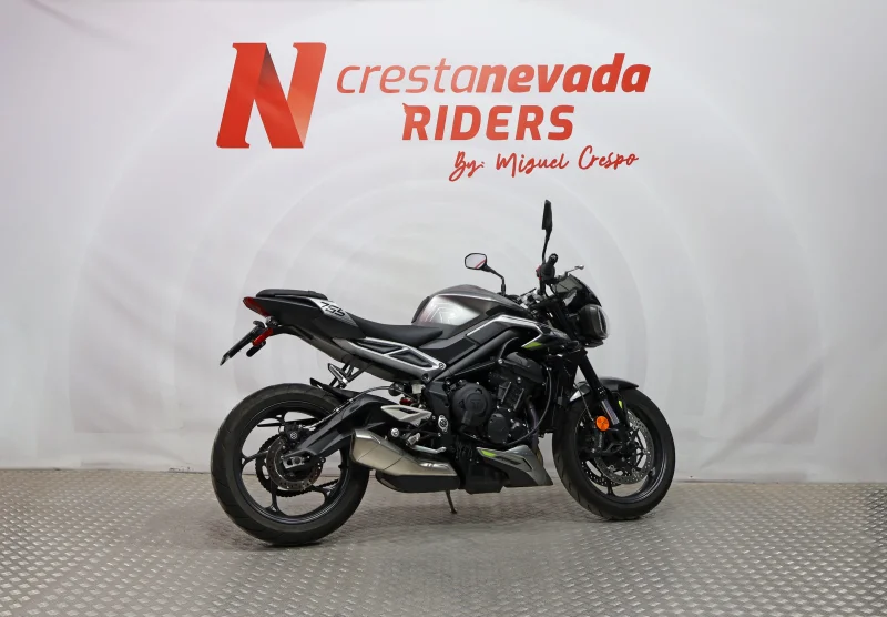 Imagen de Triumph STREET TRIPLE R