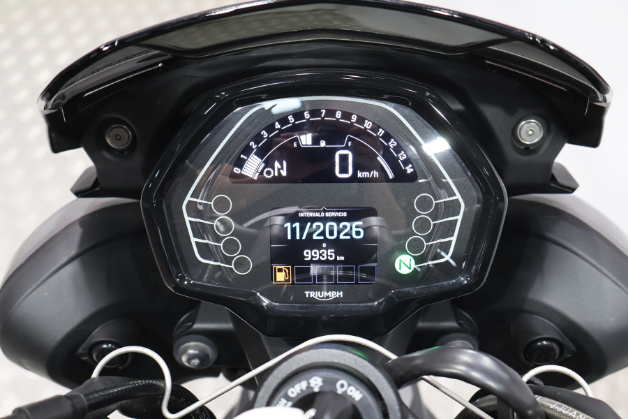 Imagen 2 de Triumph STREET TRIPLE R Gasolina 120 CV