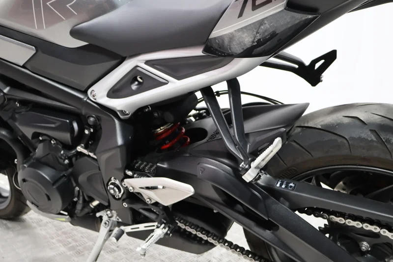 Imagen de Triumph STREET TRIPLE R