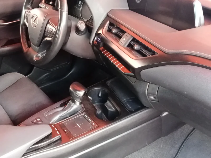 Imagen de Lexus UX