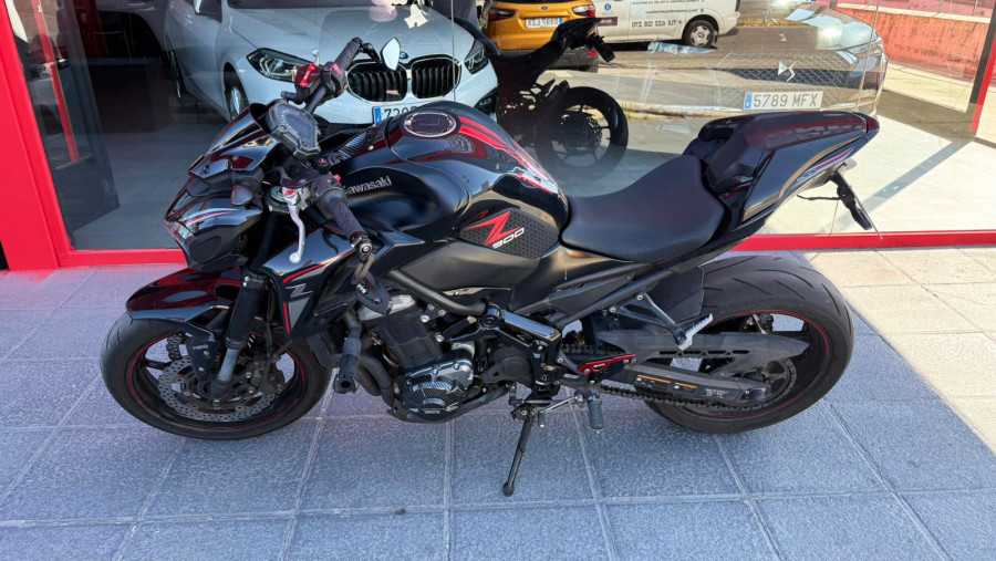 Imagen 3 de KAWASAKI Z 900 Gasolina 95 CV
