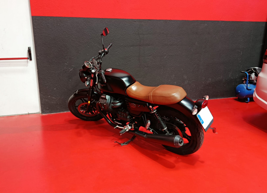 Imagen de Moto Guzzi V7 STONE A2