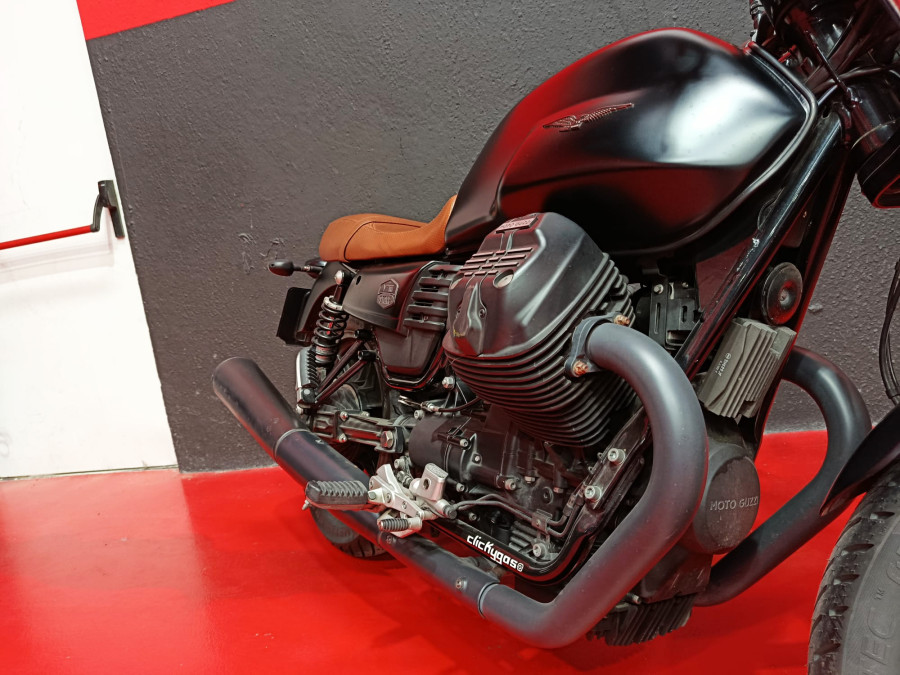 Imagen de Moto Guzzi V7 STONE A2