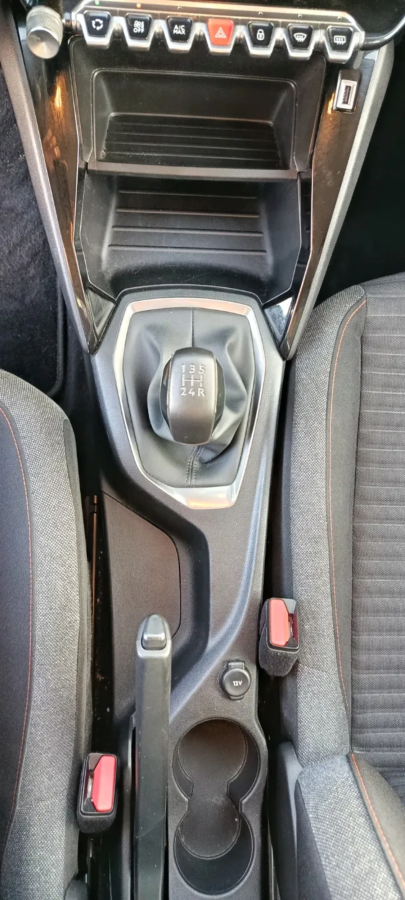 Imagen de Peugeot 208
