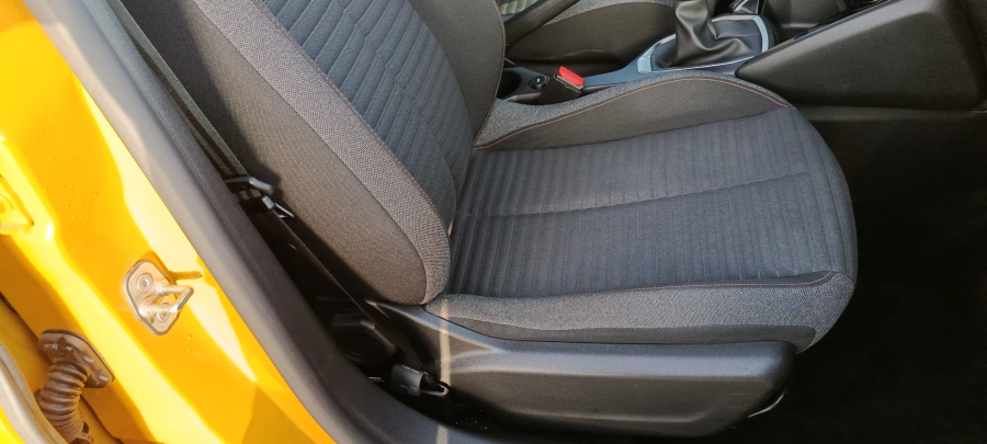 Imagen de Peugeot 208