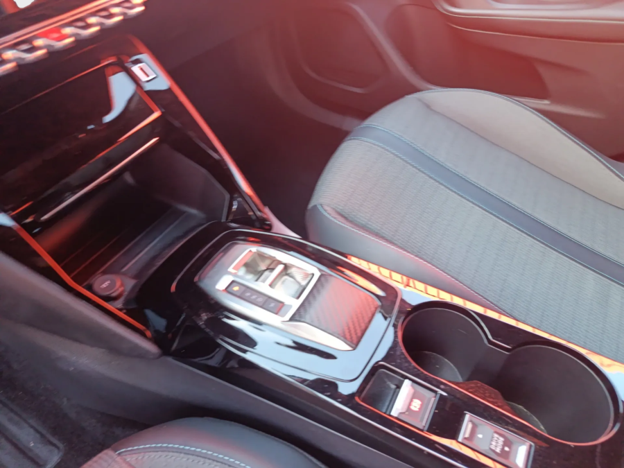 Imagen de Peugeot 2008