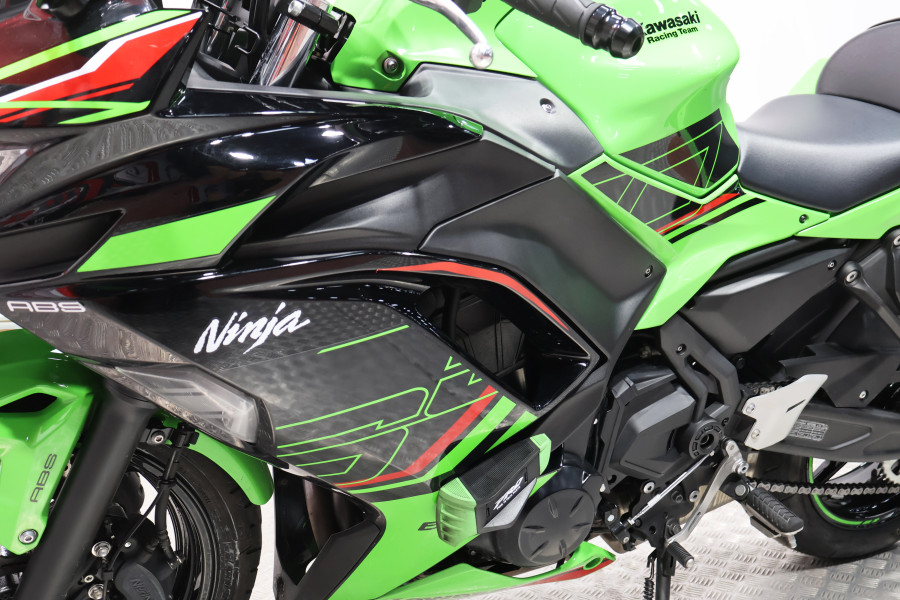 Imagen 13 de KAWASAKI NINJA 650 A2 Gasolina 48 CV