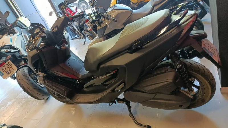 Imagen de Kymco SUPERDINK 350 GT