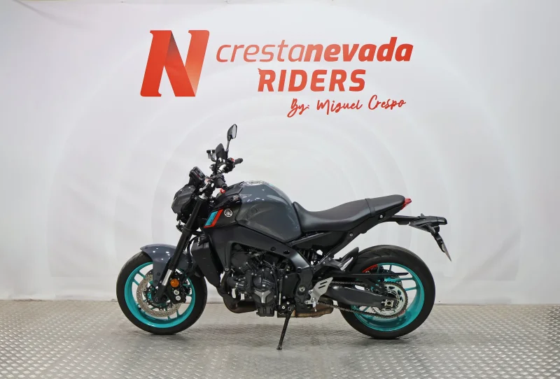 Imagen de Yamaha MT 09 A2