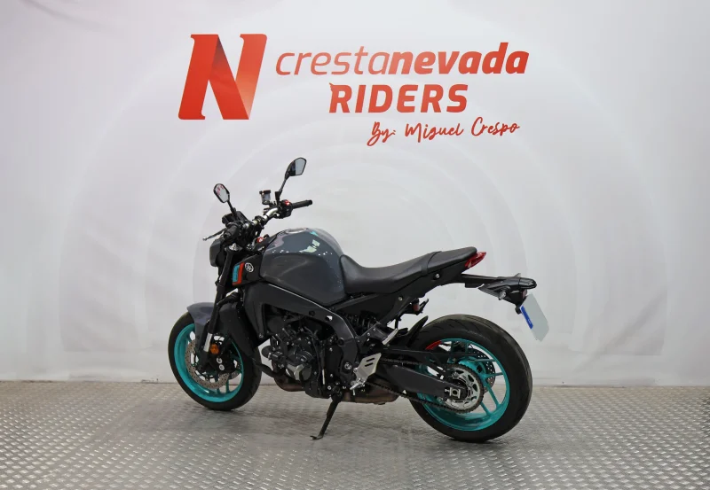Imagen de Yamaha MT 09 A2