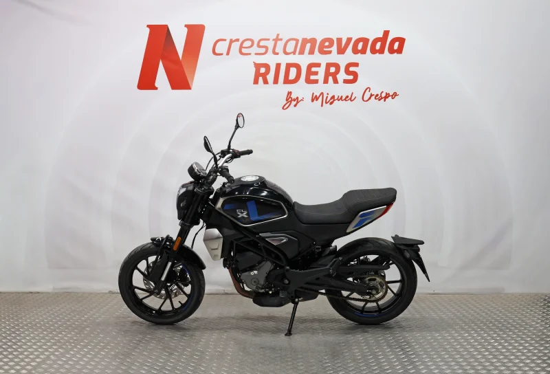 Imagen de CFMOTO 300CL-X