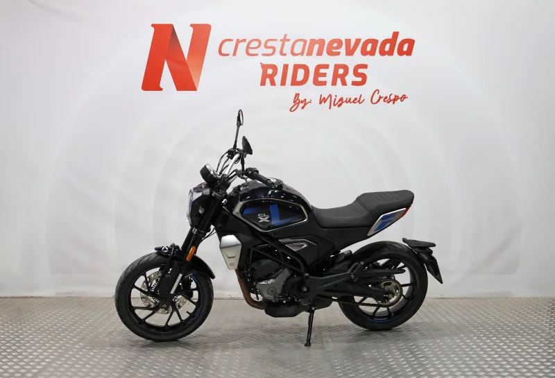 Imagen de CFMOTO 300CL-X