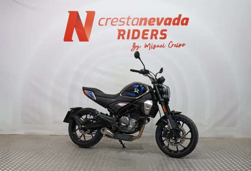 Imagen de CFMOTO 300CL-X