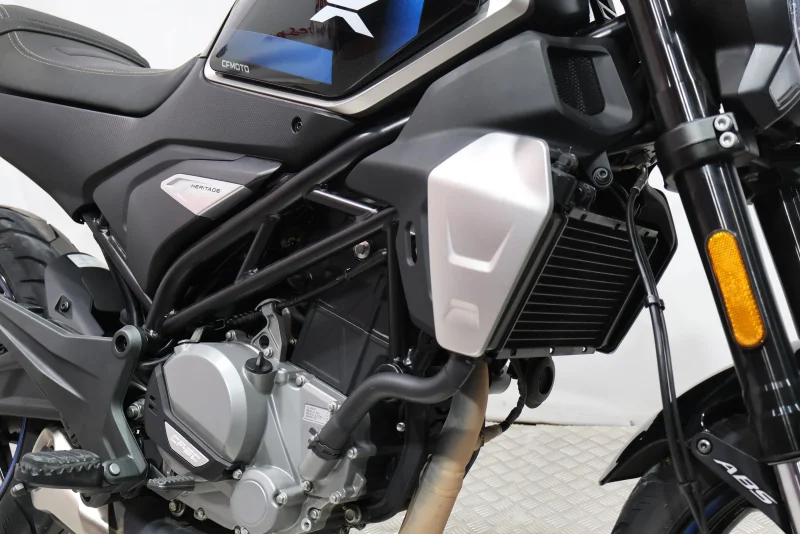 Imagen de CFMOTO 300CL-X