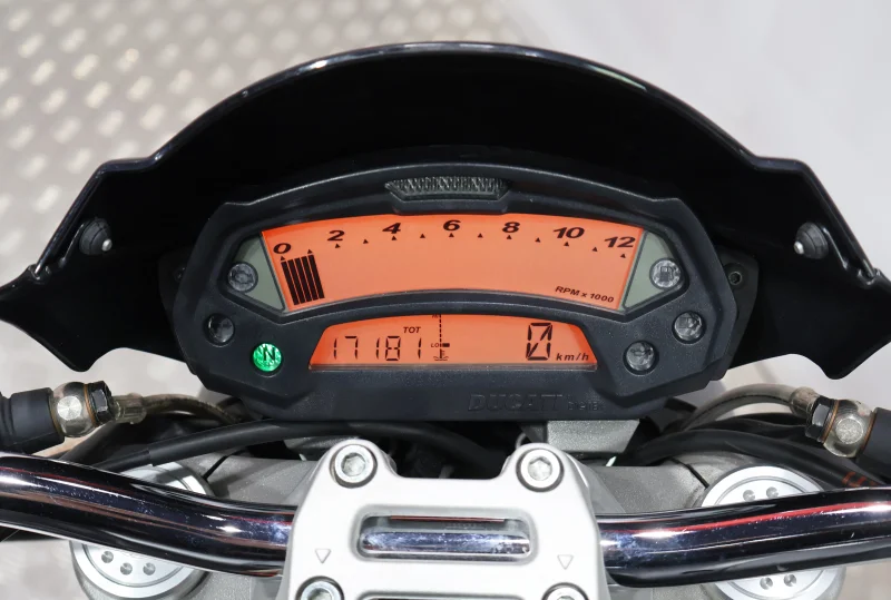 Imagen de Ducati Monster 696