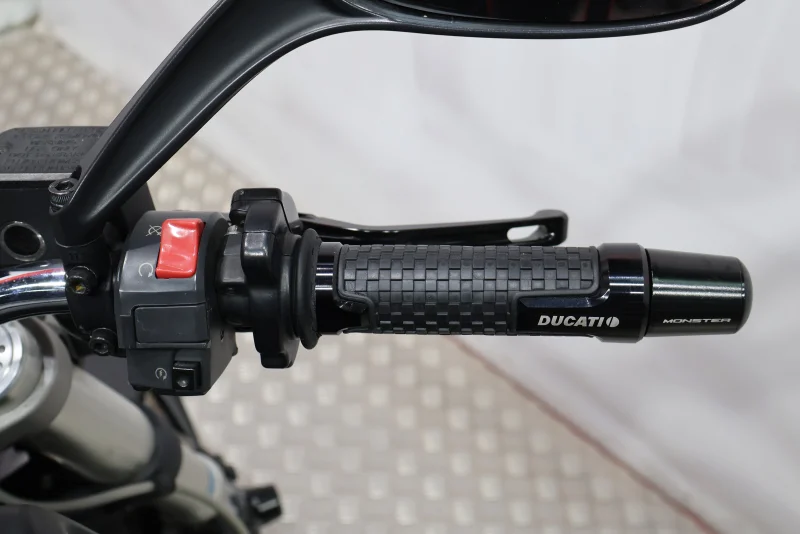 Imagen de Ducati Monster 696