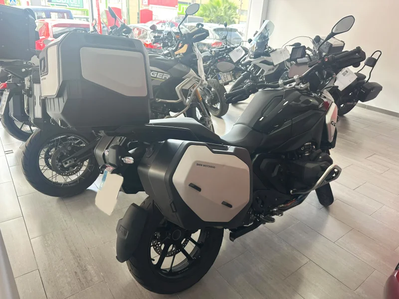 Imagen de BMW R 1300 GS TRIPLE BLACK