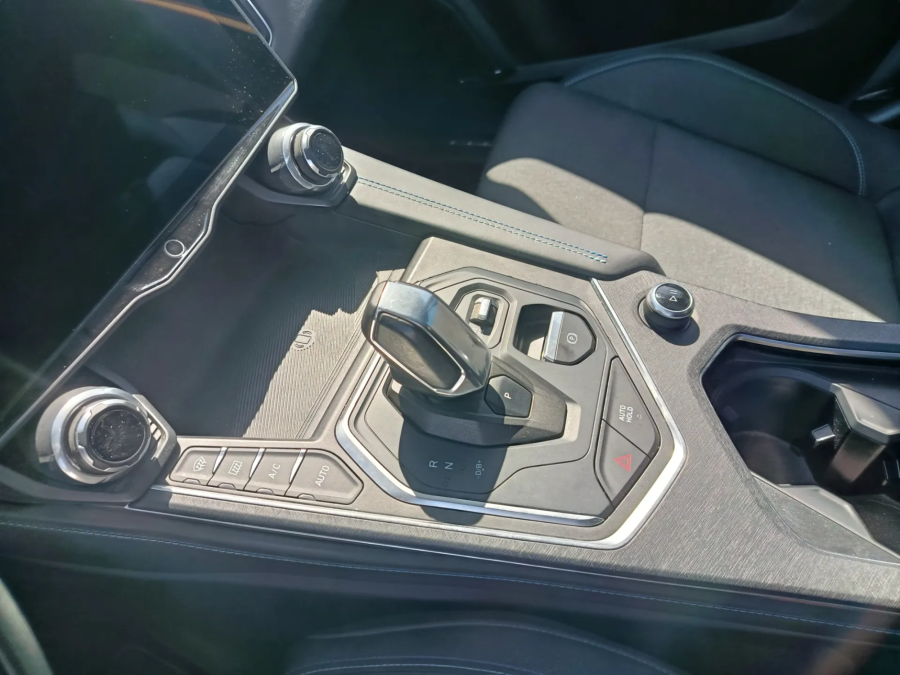 Imagen de lynk & co 01