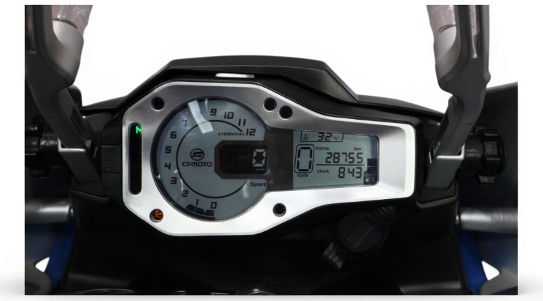 Imagen de CFMOTO 650 MT