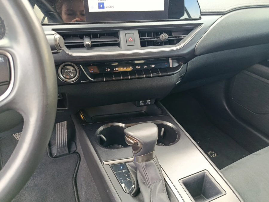 Imagen de Lexus UX