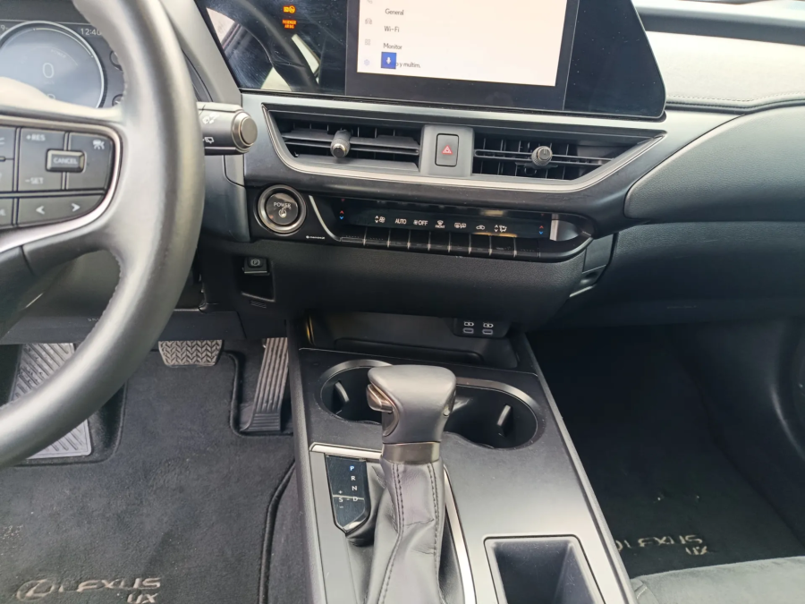 Imagen de Lexus UX