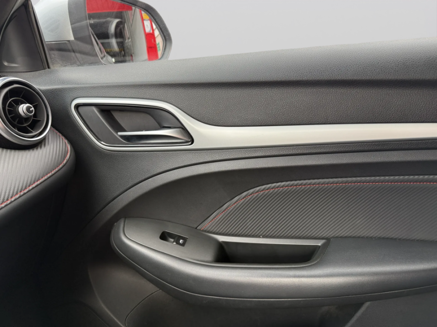 Imagen de Mg ZS