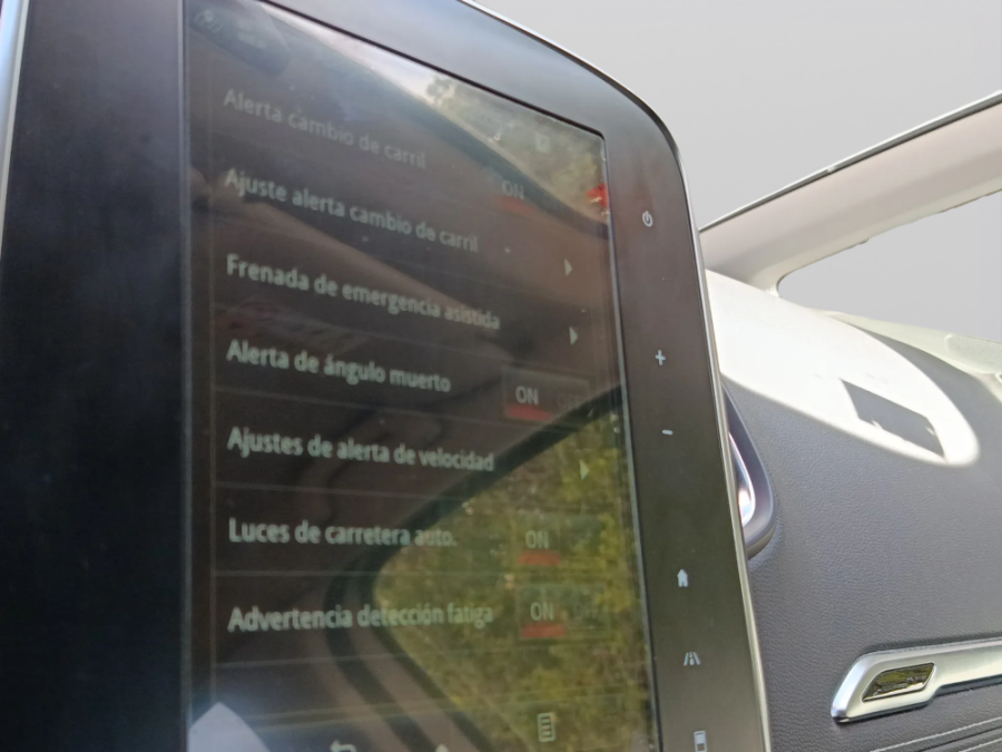 Imagen 17 de Renault Scénic Diesel 150 CV por 17.490 €