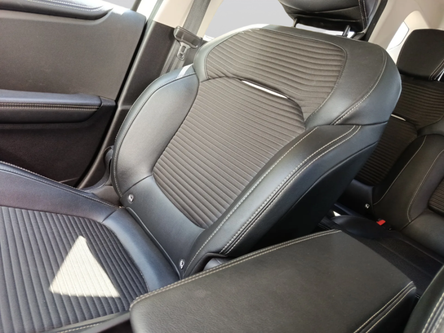 Imagen 20 de Renault Scénic Diesel 150 CV por 17.490 €