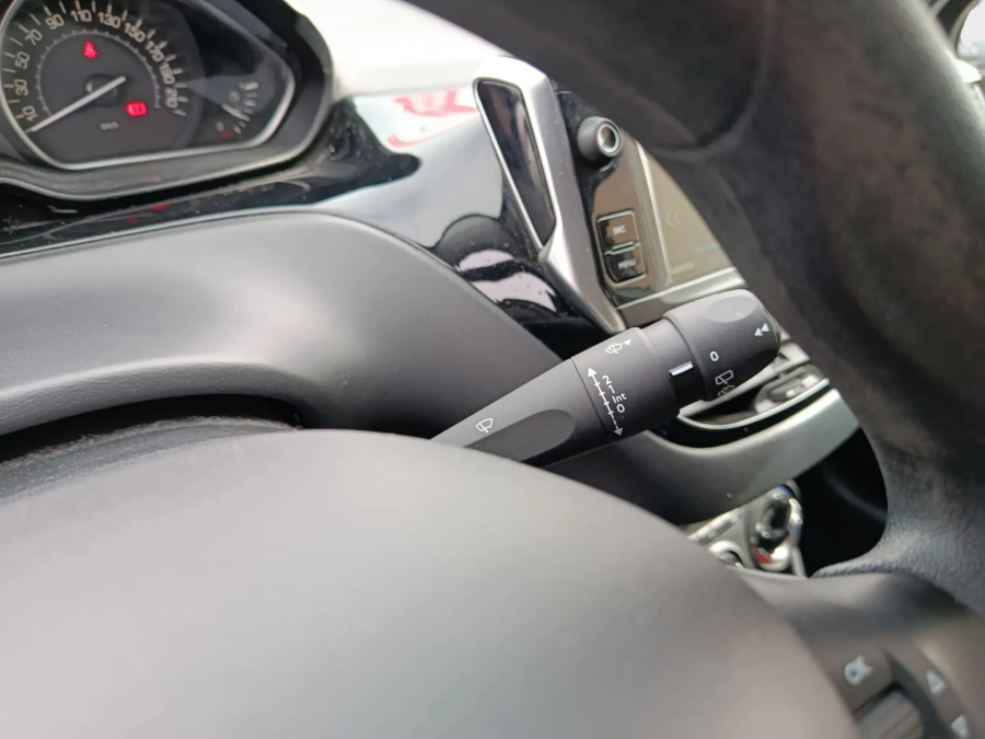 Imagen de Peugeot 208