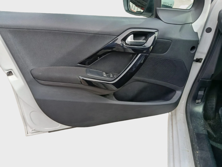 Imagen de Peugeot 208