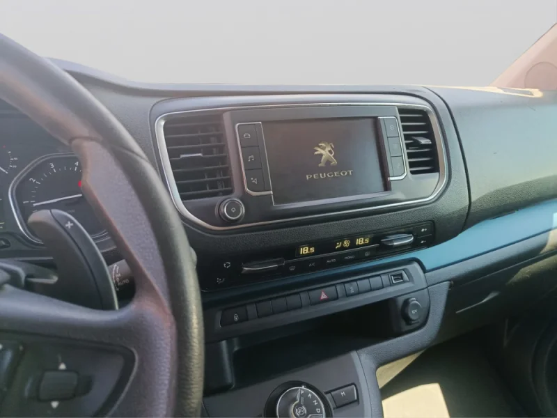 Imagen de Peugeot Traveller