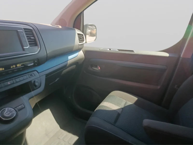 Imagen de Peugeot Traveller