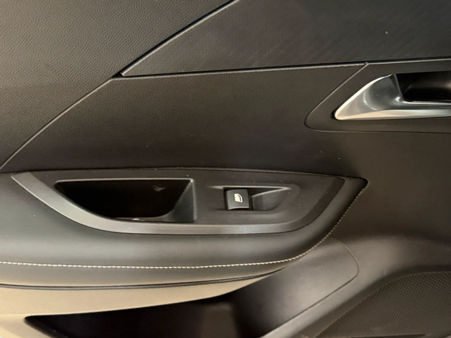 Imagen de Peugeot 2008