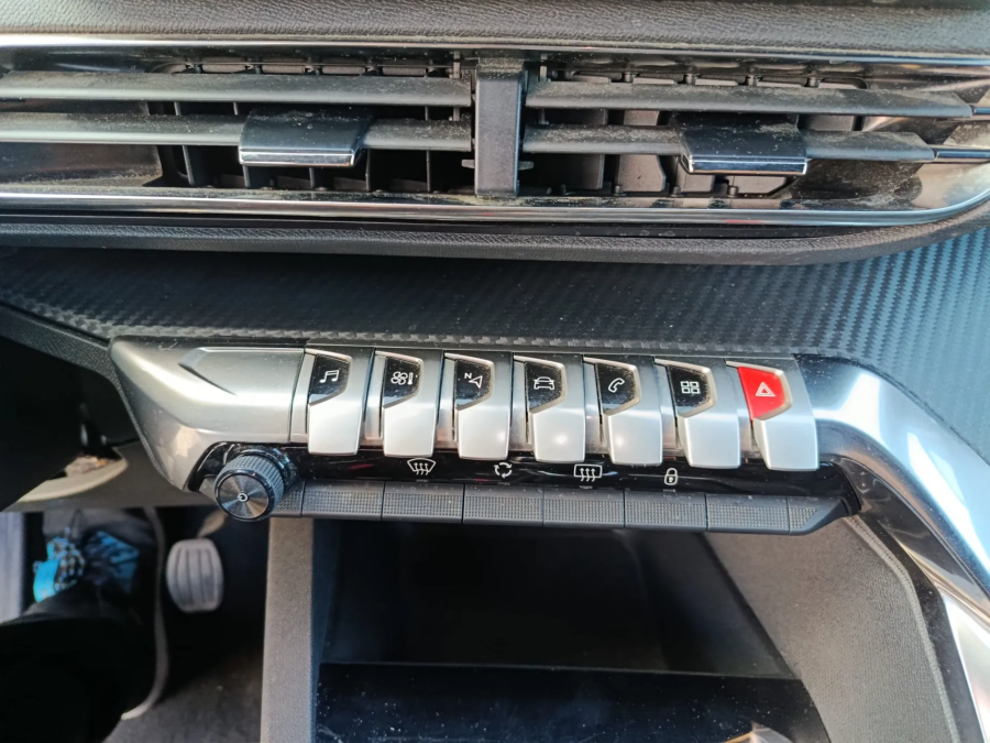 Imagen de Peugeot 3008