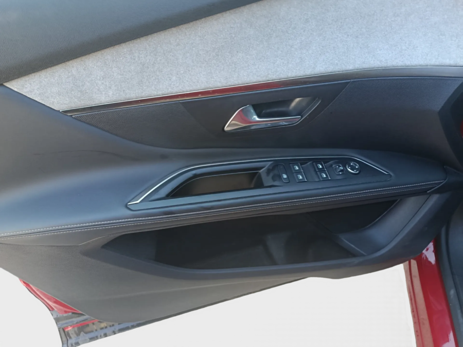 Imagen de Peugeot 5008
