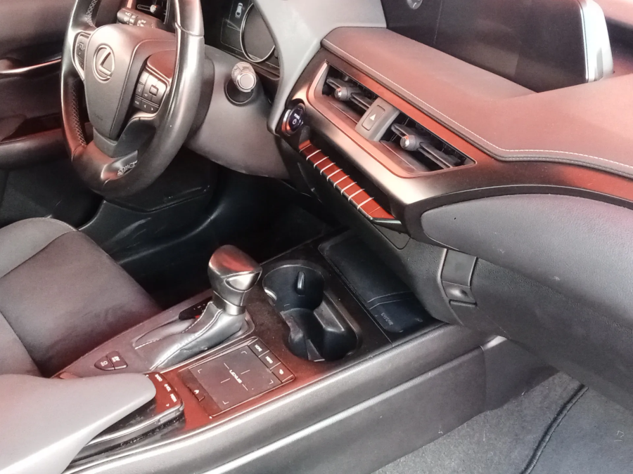Imagen de Lexus UX