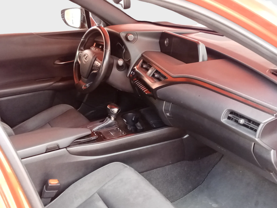 Imagen de Lexus UX