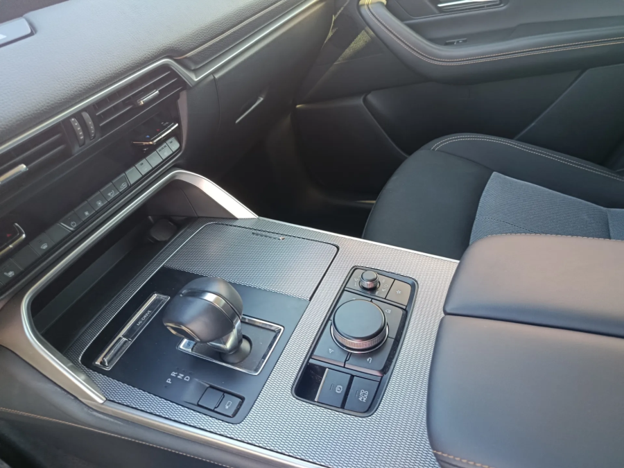 Imagen de Mazda CX-60