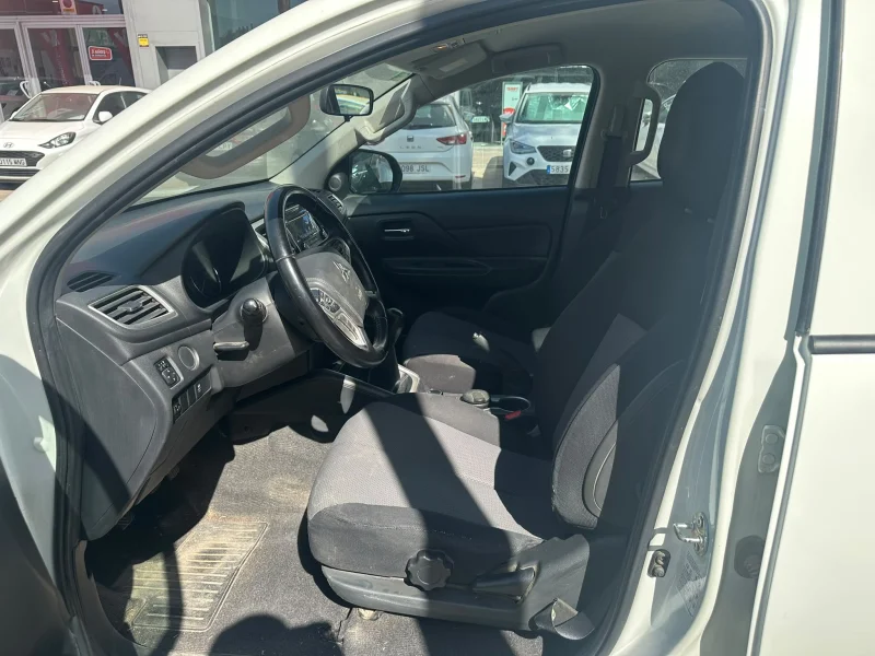 Imagen de Mitsubishi L200